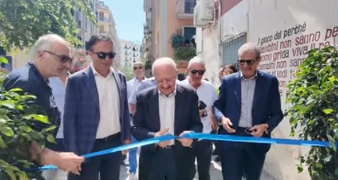 RIAPRE L’ASCENSORE PUBBLICO CHE COLLEGA VIA VELIA E PIAZZA PRINCIPE AMEDEO: INAUGURATO IL NUOVO IMPIANTO DI ULTIMA GENERAZIONE ALLA PRESENZA DEL SINDACO, ON. VINCENZO DE LUCA